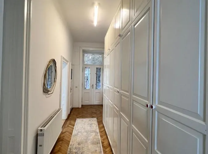 Apartment Iconic Suite_@o&r